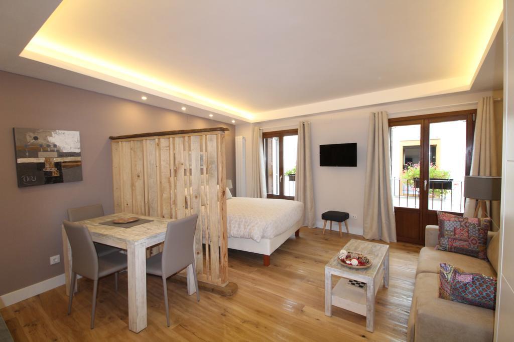 Apartamentos Turisticos Ezcaray Dış mekan fotoğraf