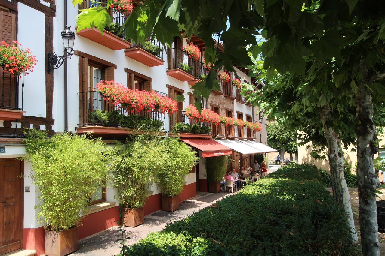 Apartamentos Turisticos Ezcaray Dış mekan fotoğraf